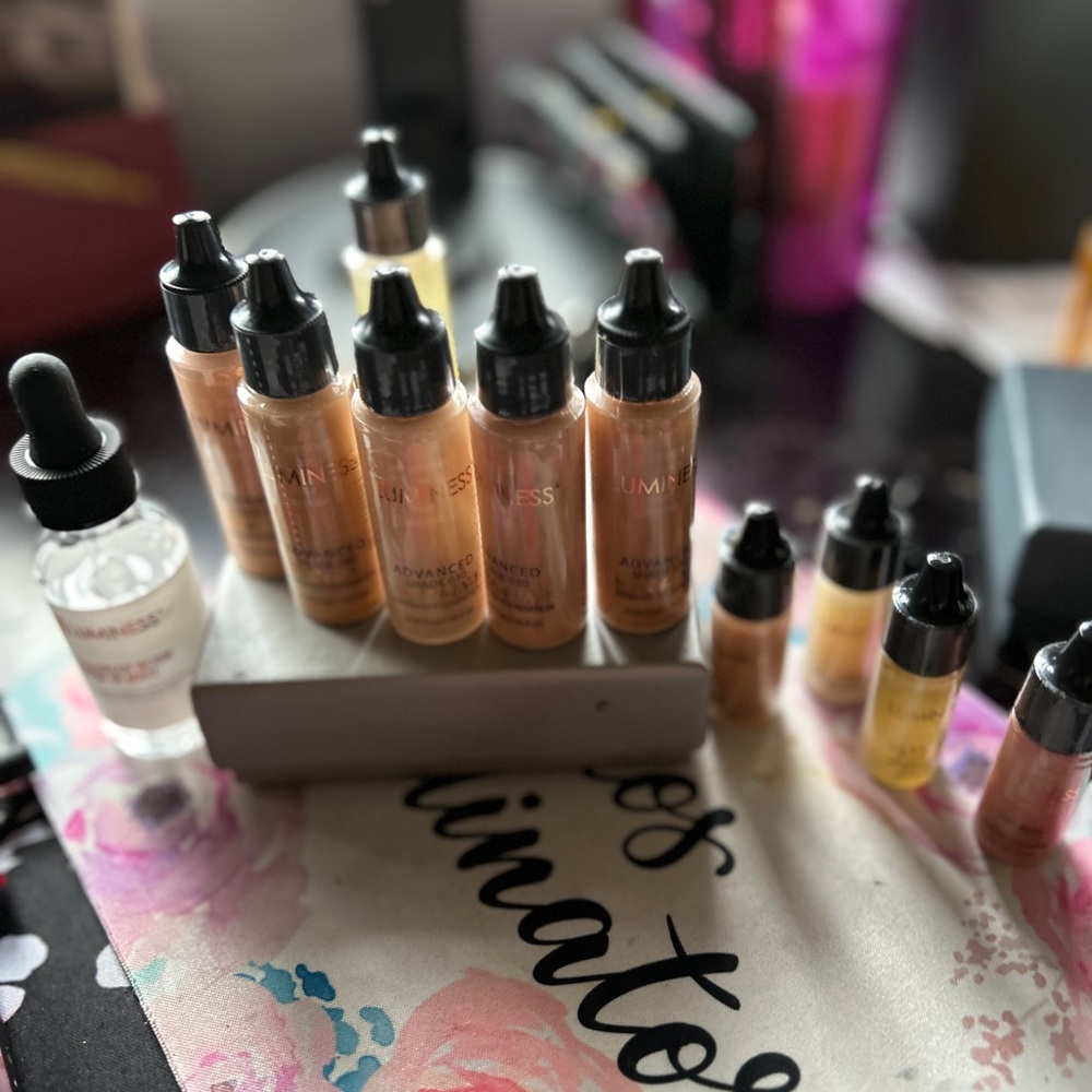 Luminess Makeup Foundation Collection